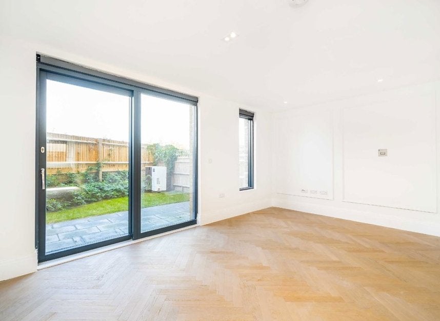 House Bryanston Close in Greater London