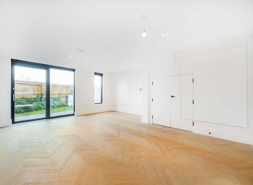House Bryanston Close in Greater London
