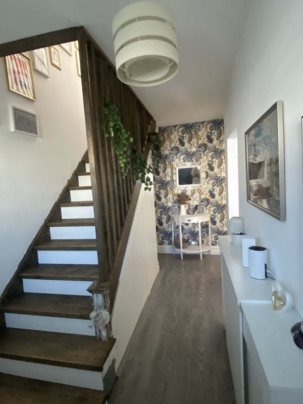 Room Ingram Road in Greater London