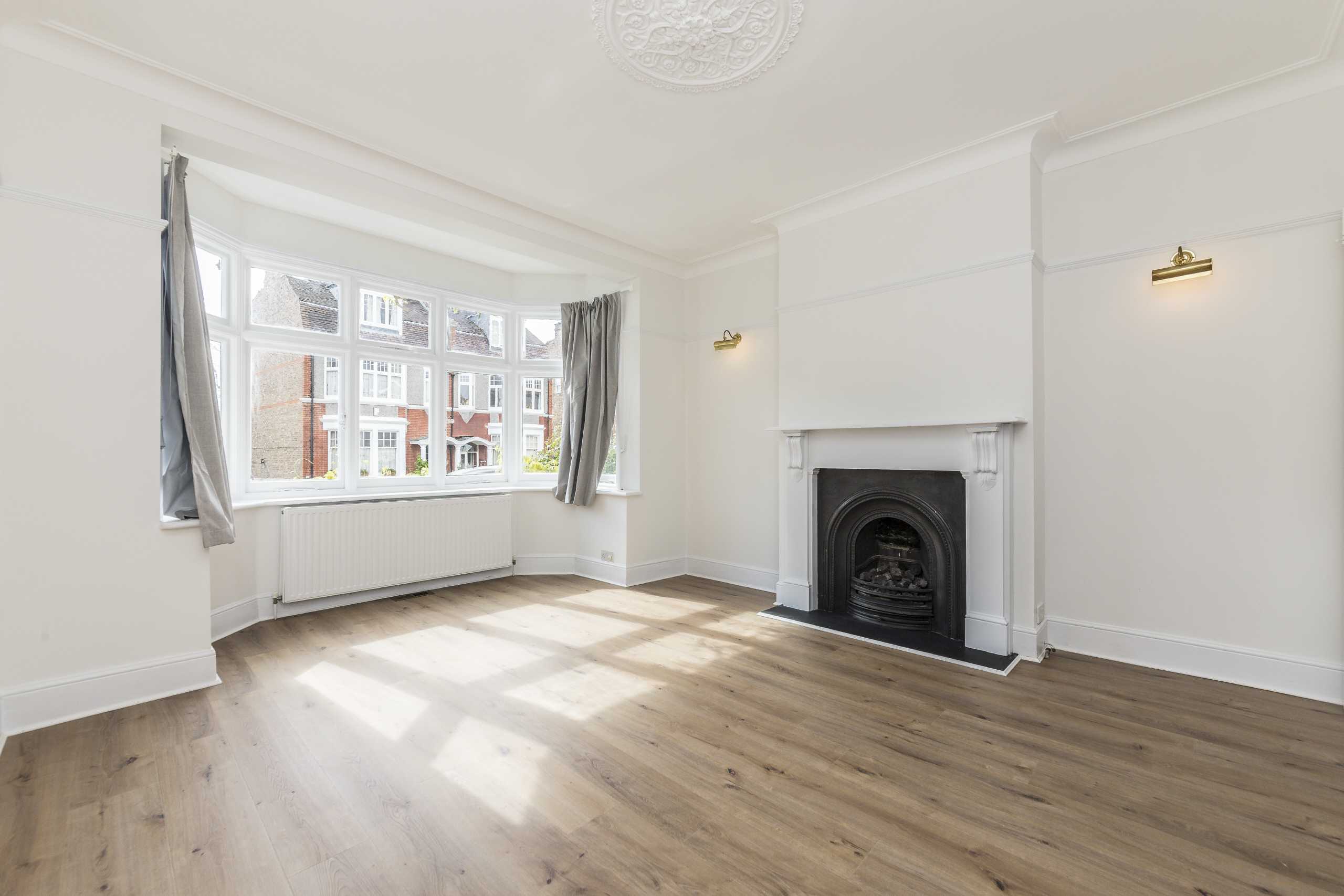 House Dora Road in Greater London