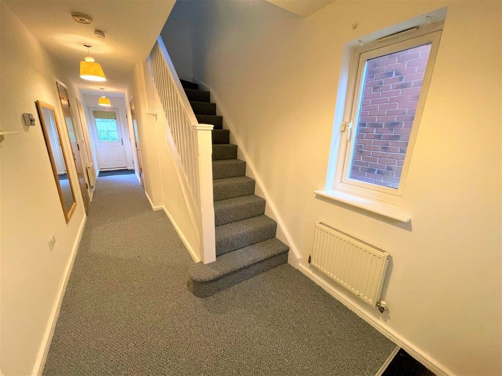 House Langbourne Close in Bolton