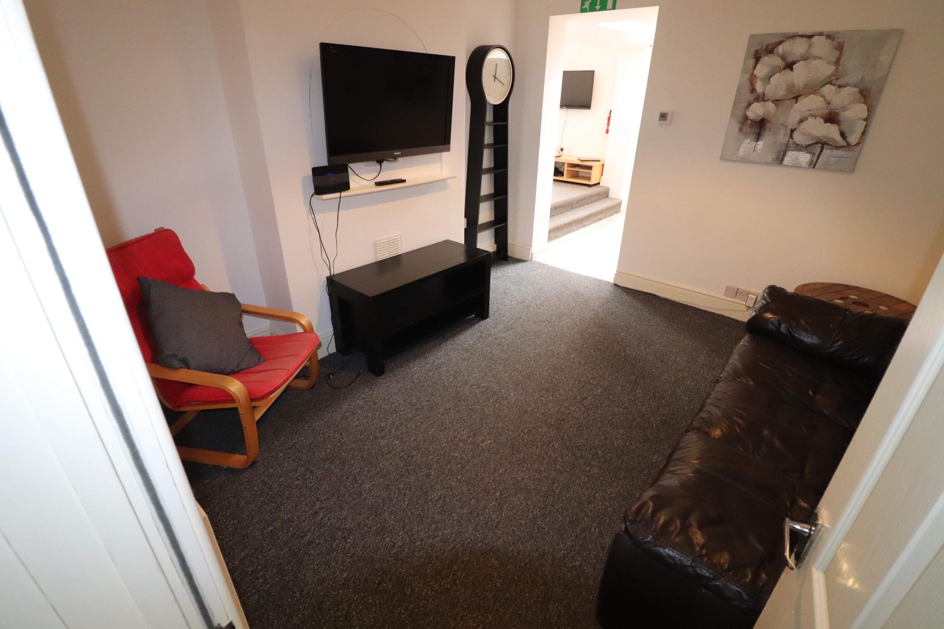Room West Lorne Street in Chester