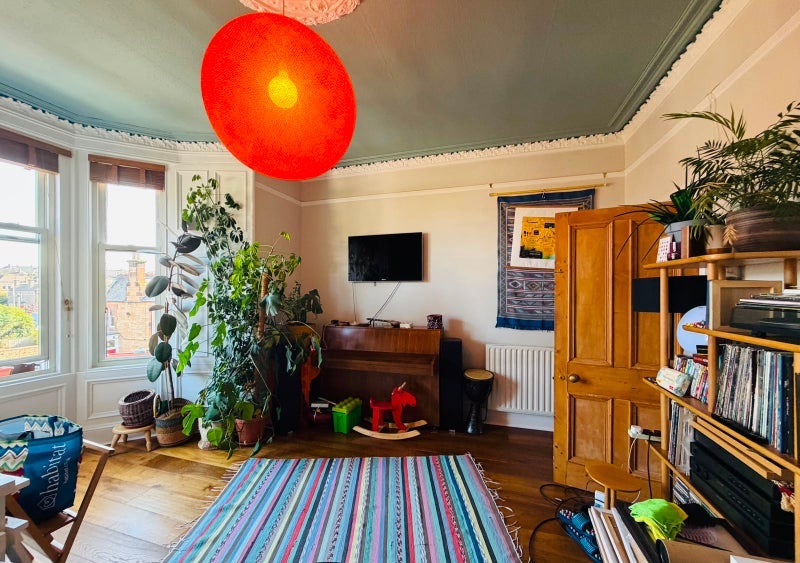 Room Macdowall Road in City of Edinburgh