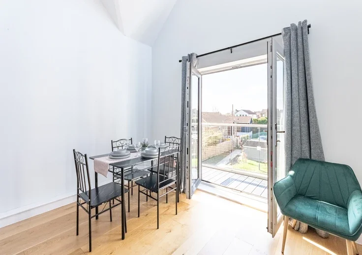 Flat Eastwood Road in Rayleigh