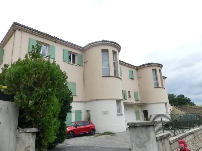 Appartement Avenue de la Résistance à Mirabel-aux-Baronnies