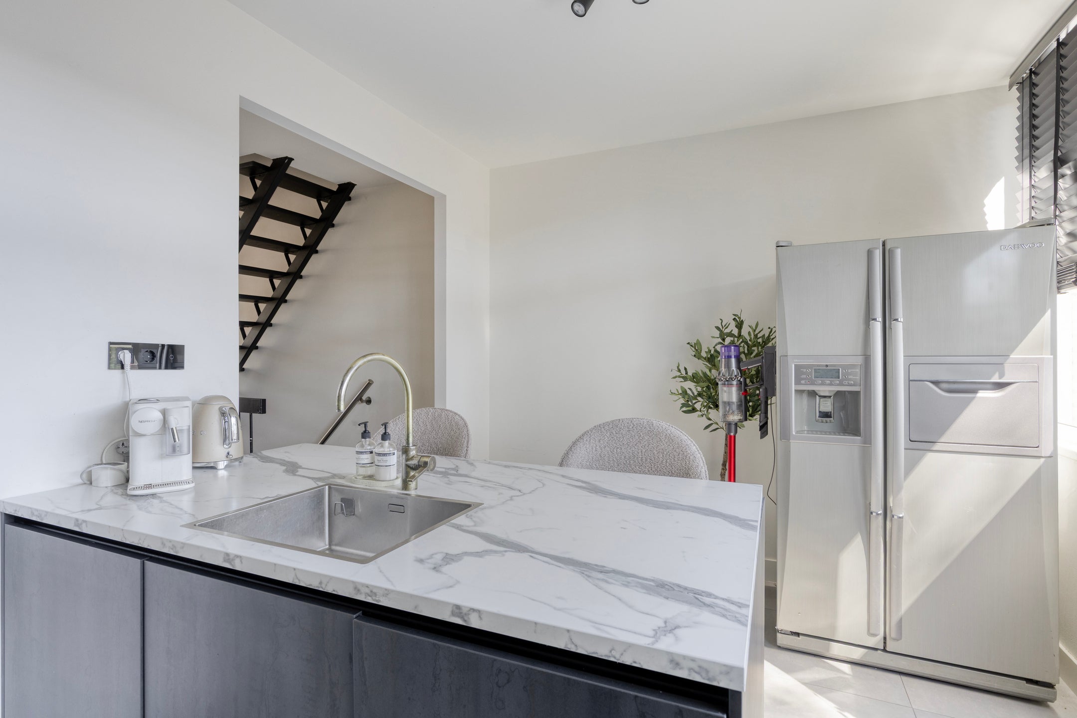 Tussenwoning te koop: Chopinstraat 30, Tilburg