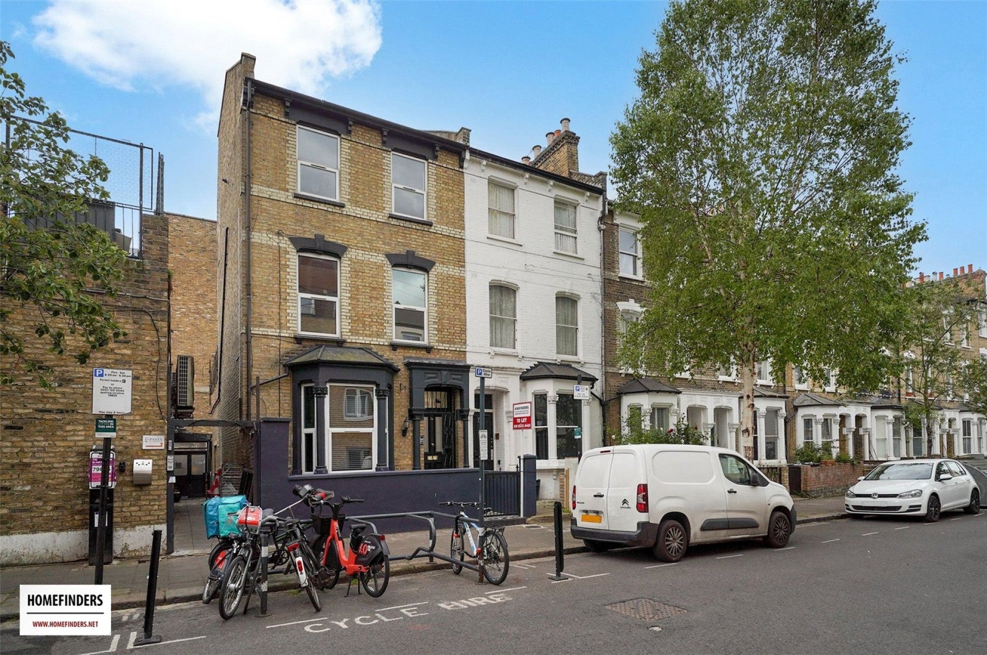 Flat Beatty Road in Greater London