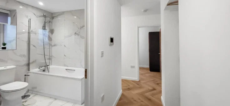 Flat Love Lane in Greater London