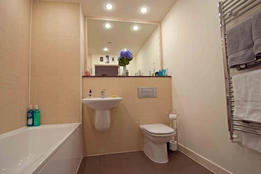 Flat Copperas Street in Greater London