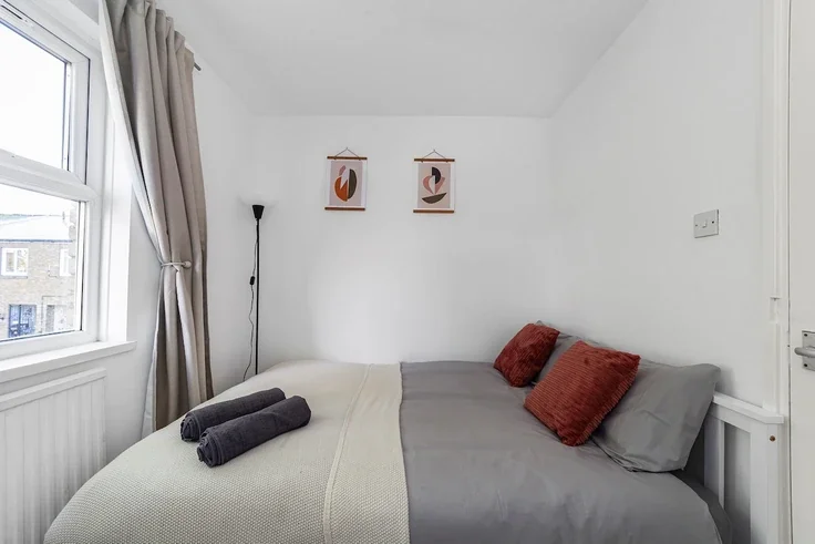 House Samuel Close in Greater London