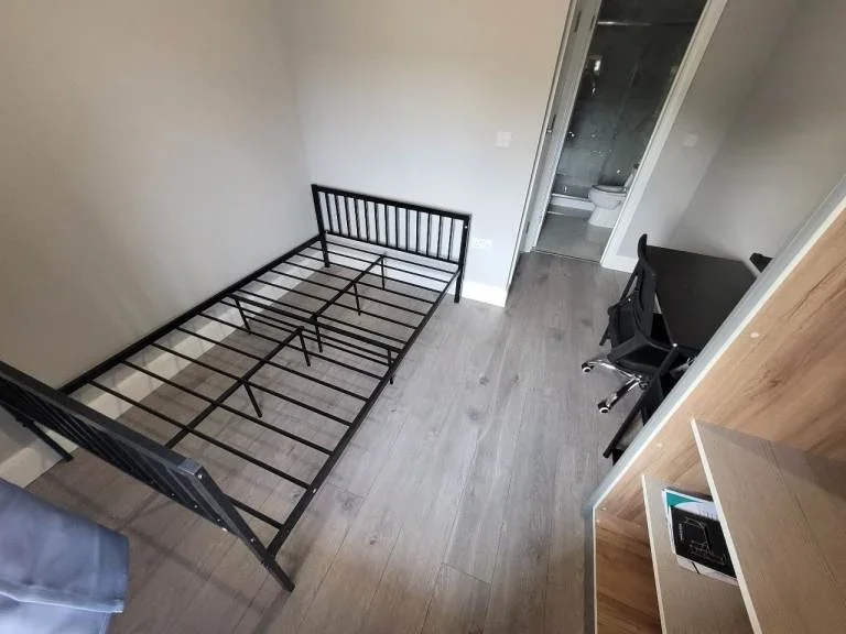 Room Wise Lane in Greater London