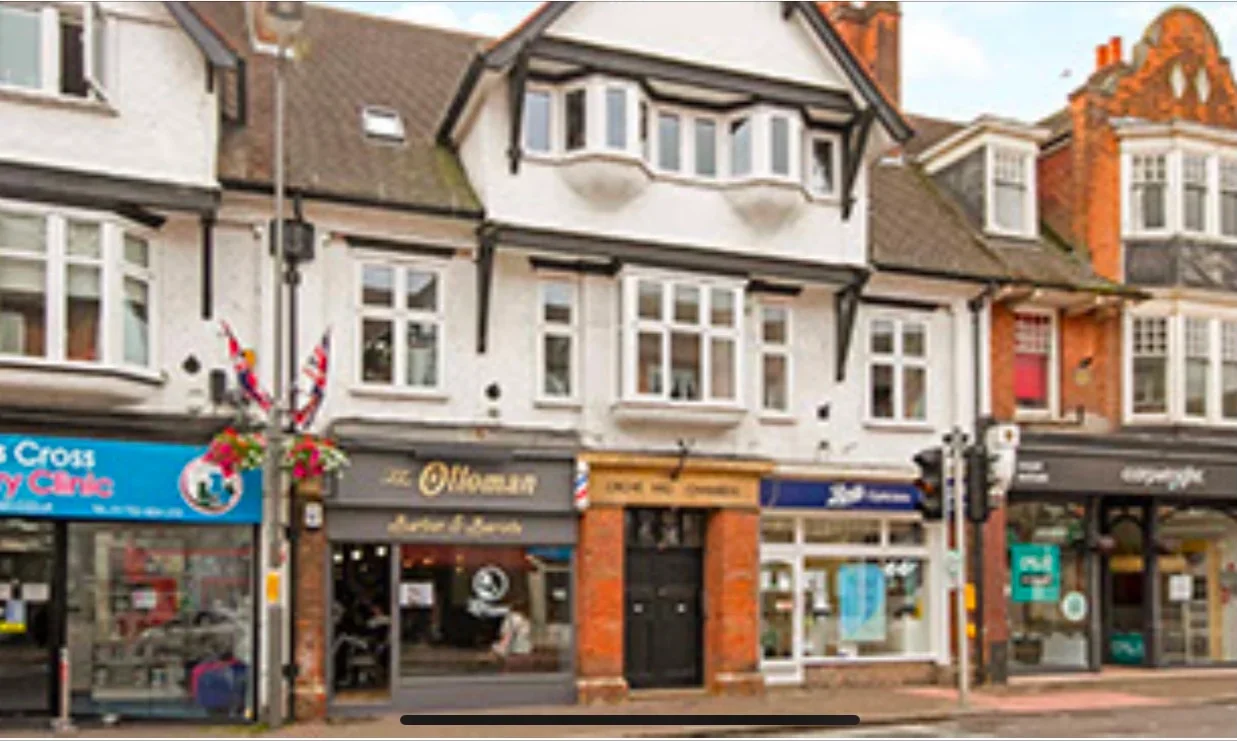 Flat Packhorse Road in Gerrards Cross