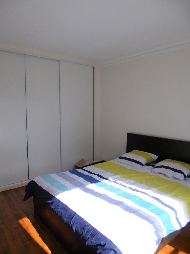 Flat Rue du Sergent Bauchat in Paris