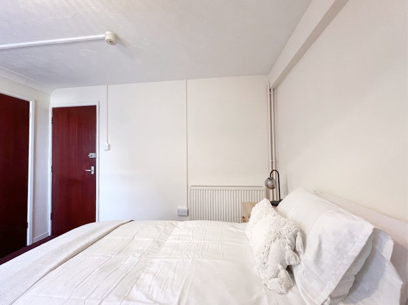 Room Pearson Road in Ipswich