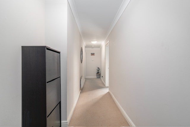 Flat Sheepcote Road in Greater London