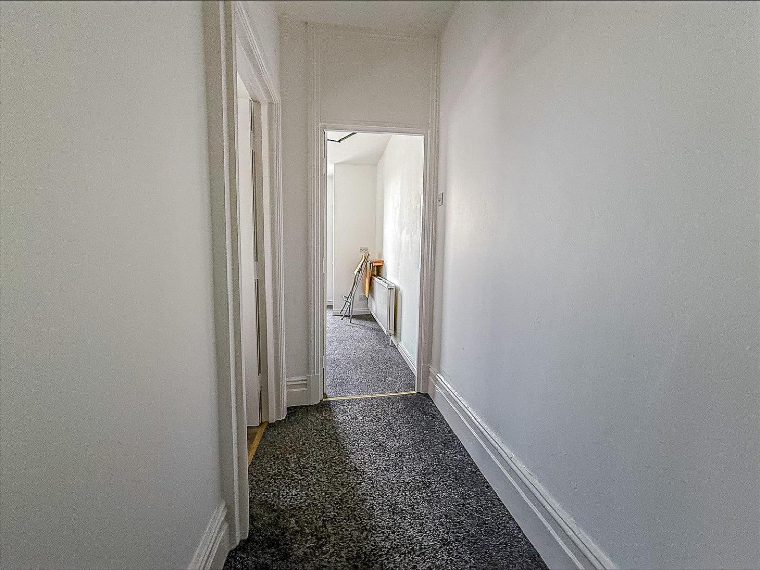 Flat Connaught Road in Cardiff