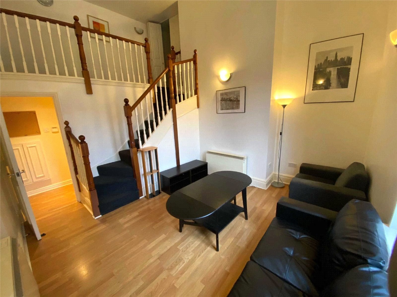 Flat Wilton Place in Salford