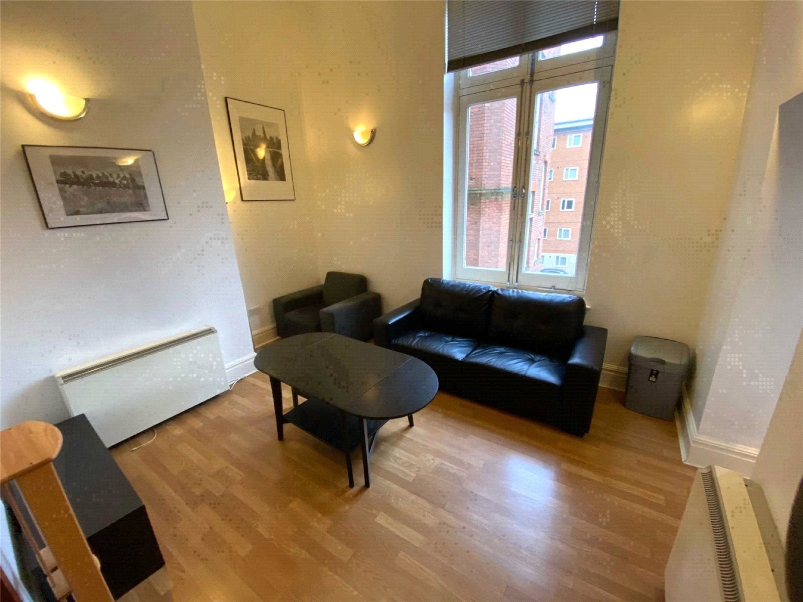 Flat Wilton Place in Salford