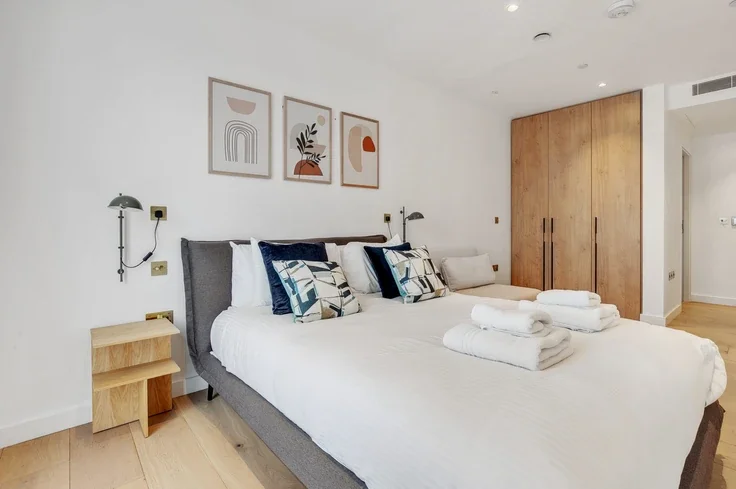 Flat Camley Street in Greater London