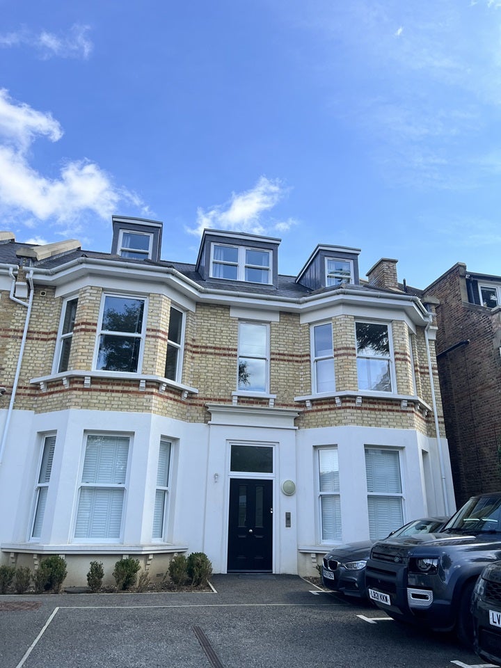 Flat The Avenue in Greater London