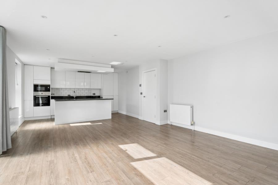 Flat St John's Road in Watford