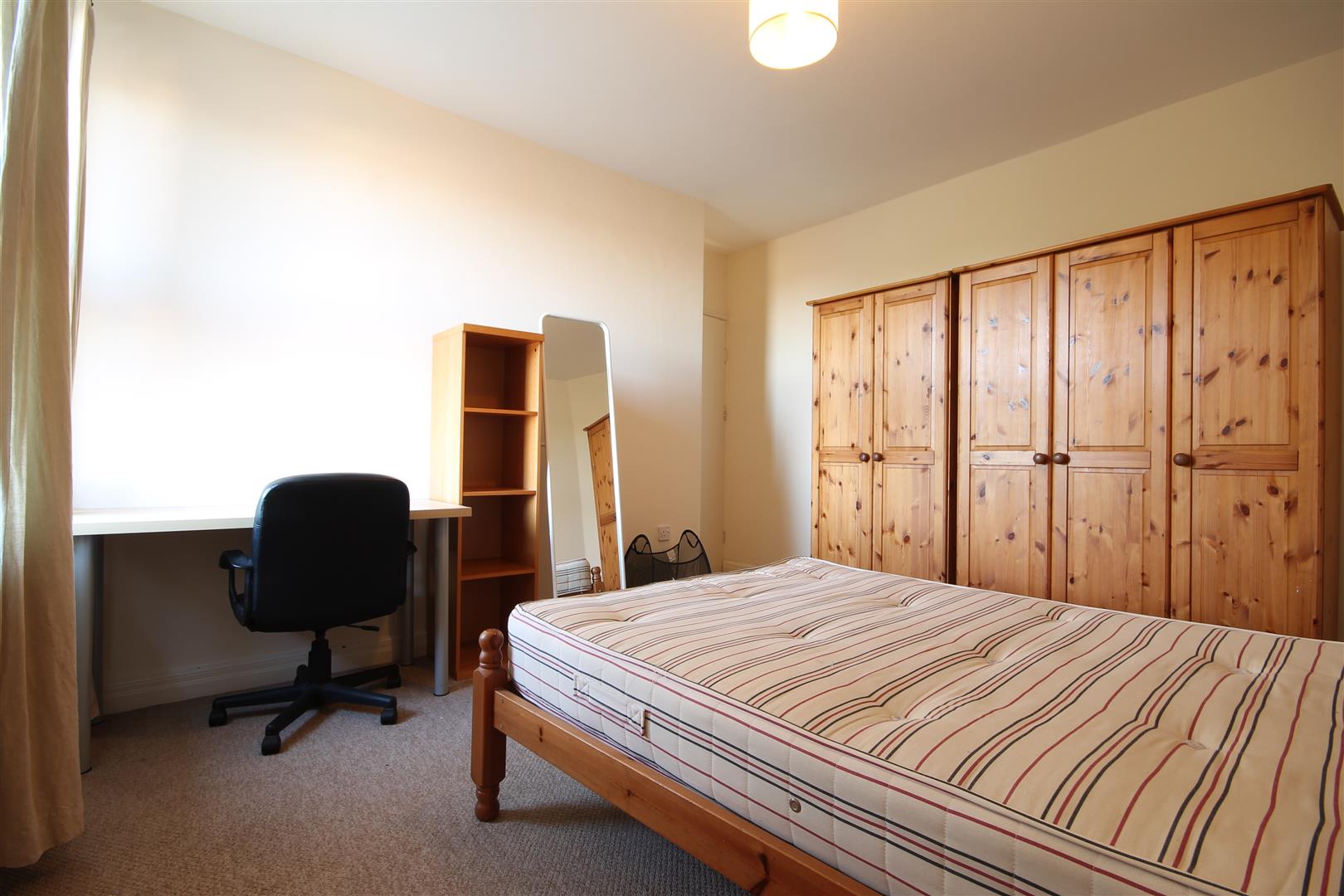 Flat Leazes Court in Newcastle upon Tyne