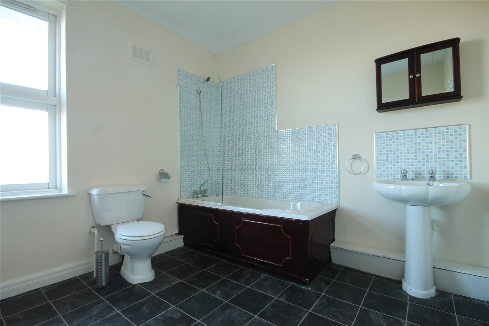 Flat Leazes Court in Newcastle upon Tyne