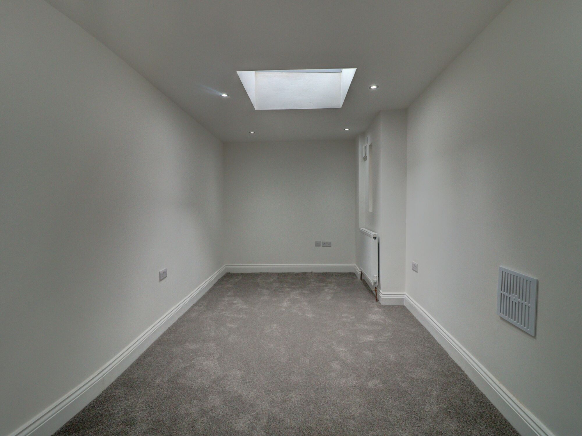 Flat Easton Street in High Wycombe