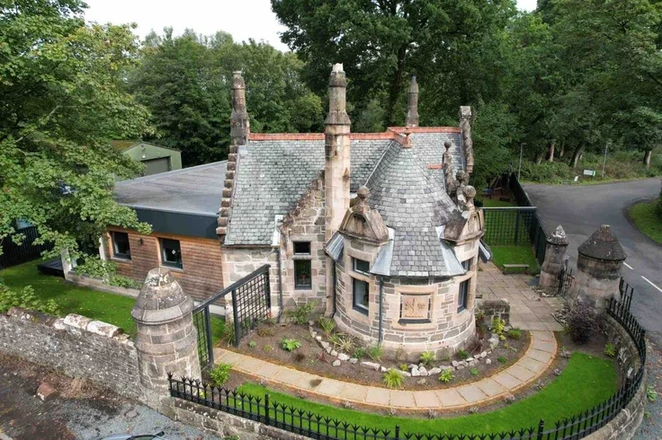 House Old Luss Road in Balloch