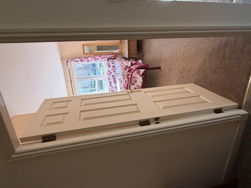 Room Burnvale Place in Livingston
