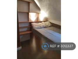 Room Park Grove in Hull