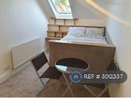 Room Park Grove in Hull