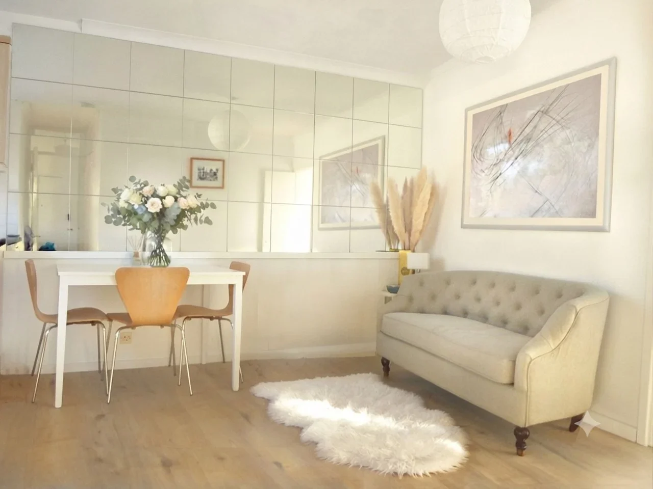 Flat Halston Close in Greater London