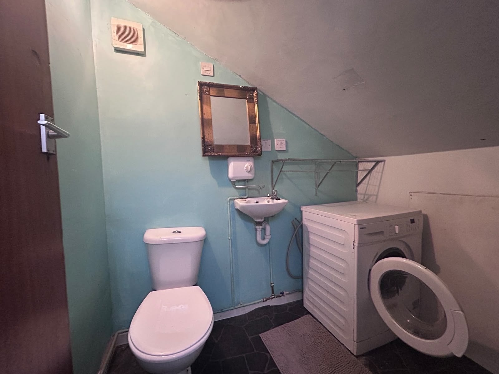 Room Gravelly Hill in Birmingham