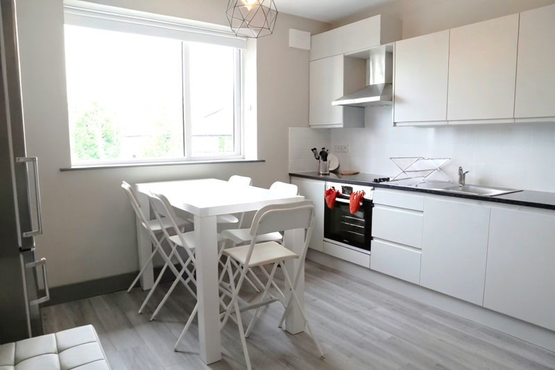 Flat Palace Grove in Greater London