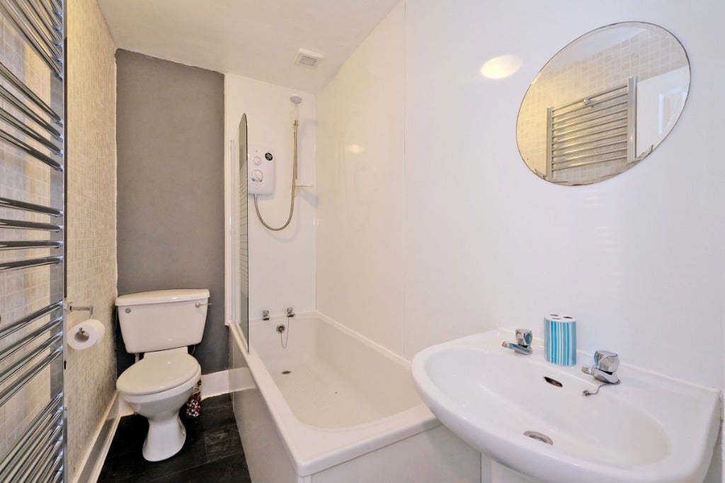 Flat Pitstruan Place in Aberdeen City