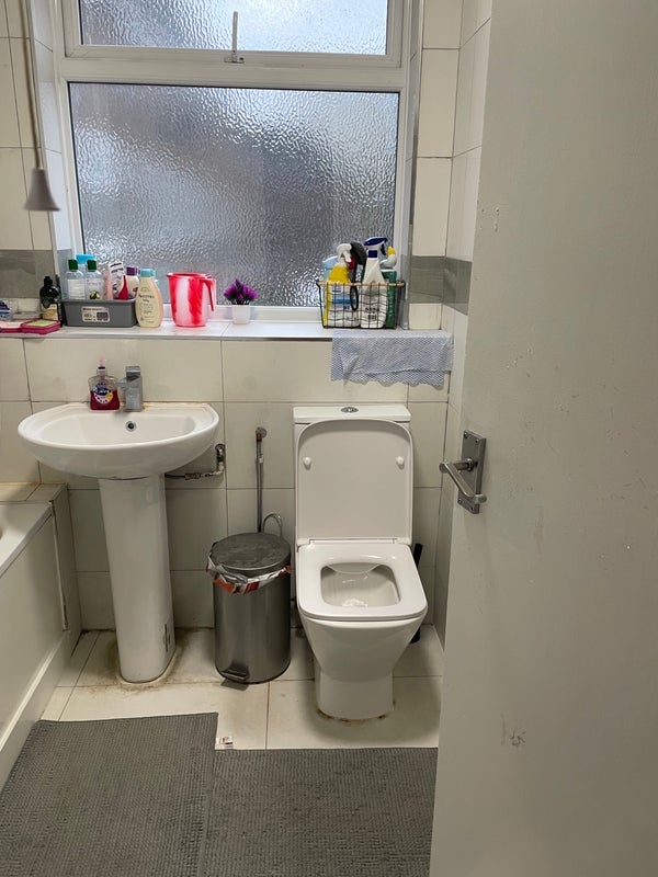 Room Waldronhyrst in Greater London