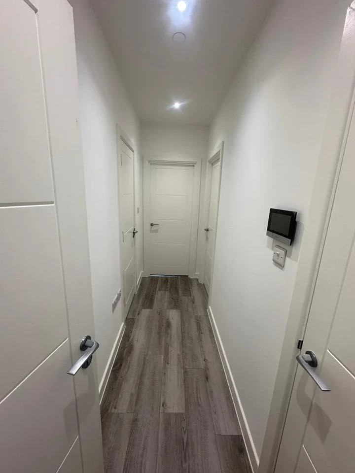 Flat Maybank Road in Greater London