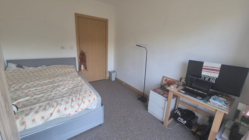 Room High Street in Greater London