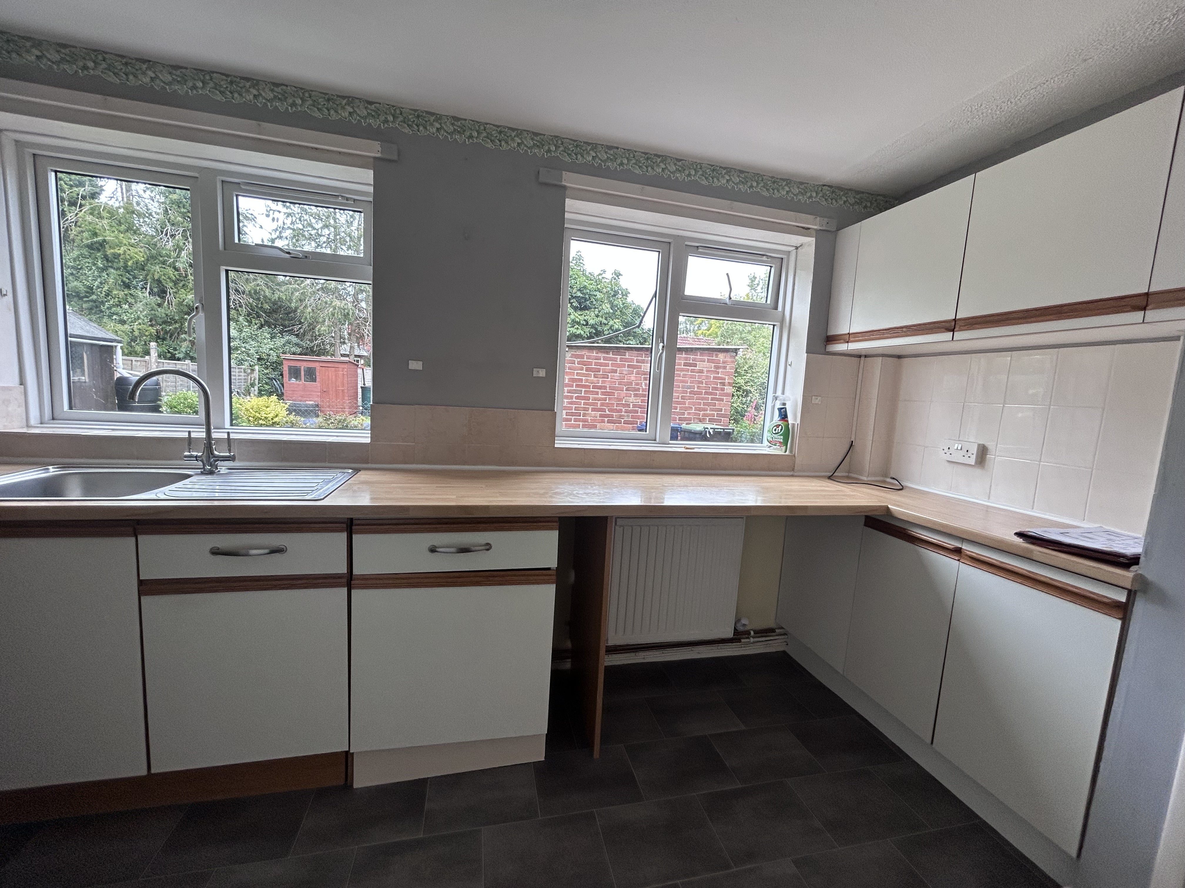 Flat Hyde Road in Gillingham