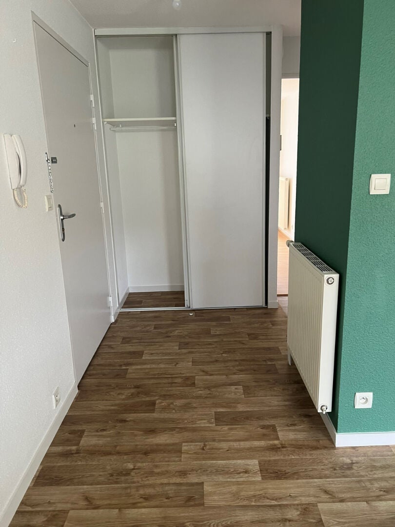 Flat Avenue du Recteur Pineau in Poitiers