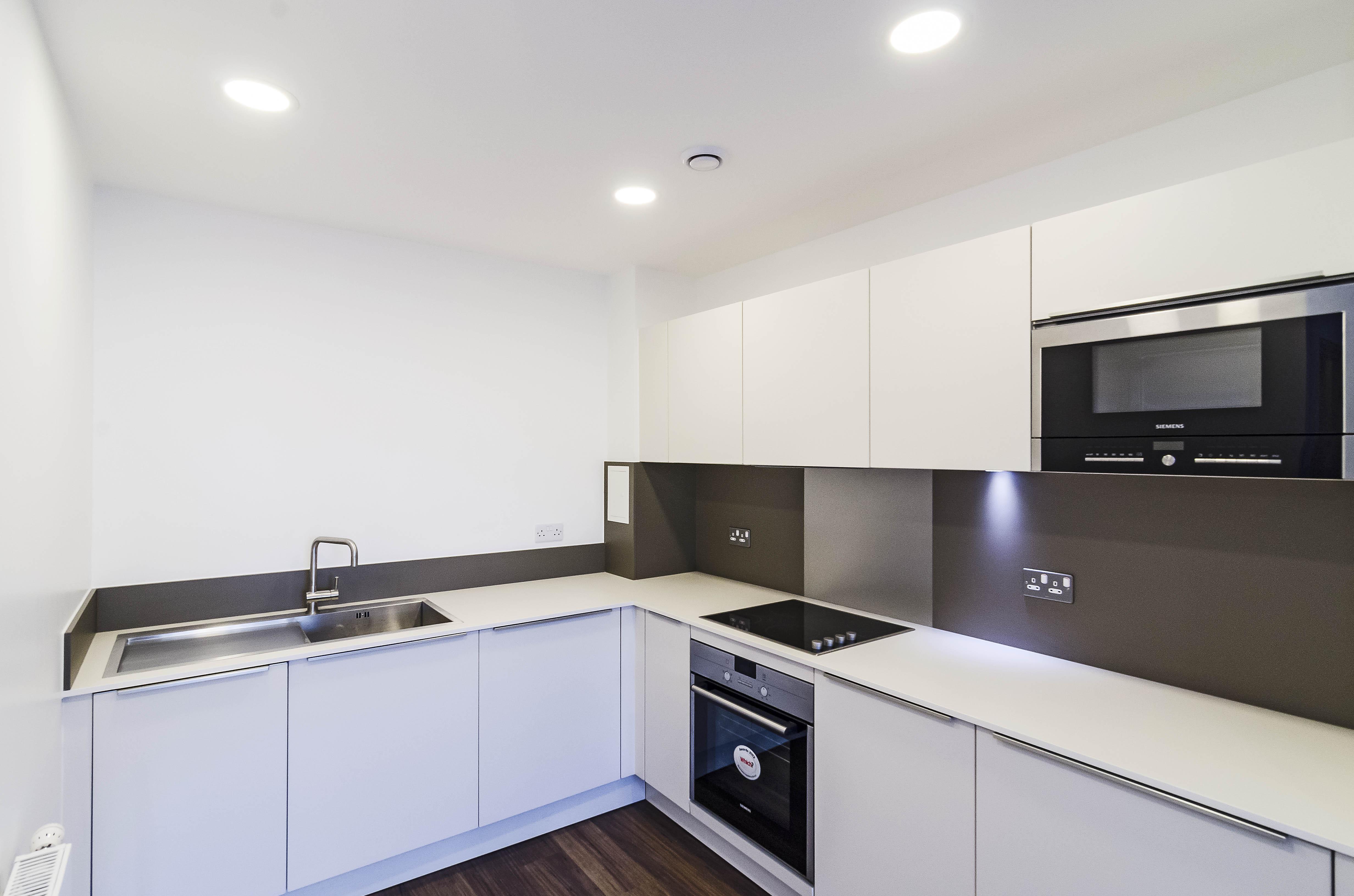 Flat Market Road in Greater London
