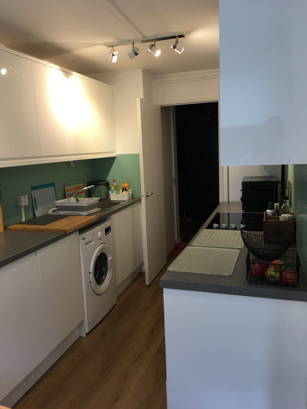 Room Strasburg Road in Greater London