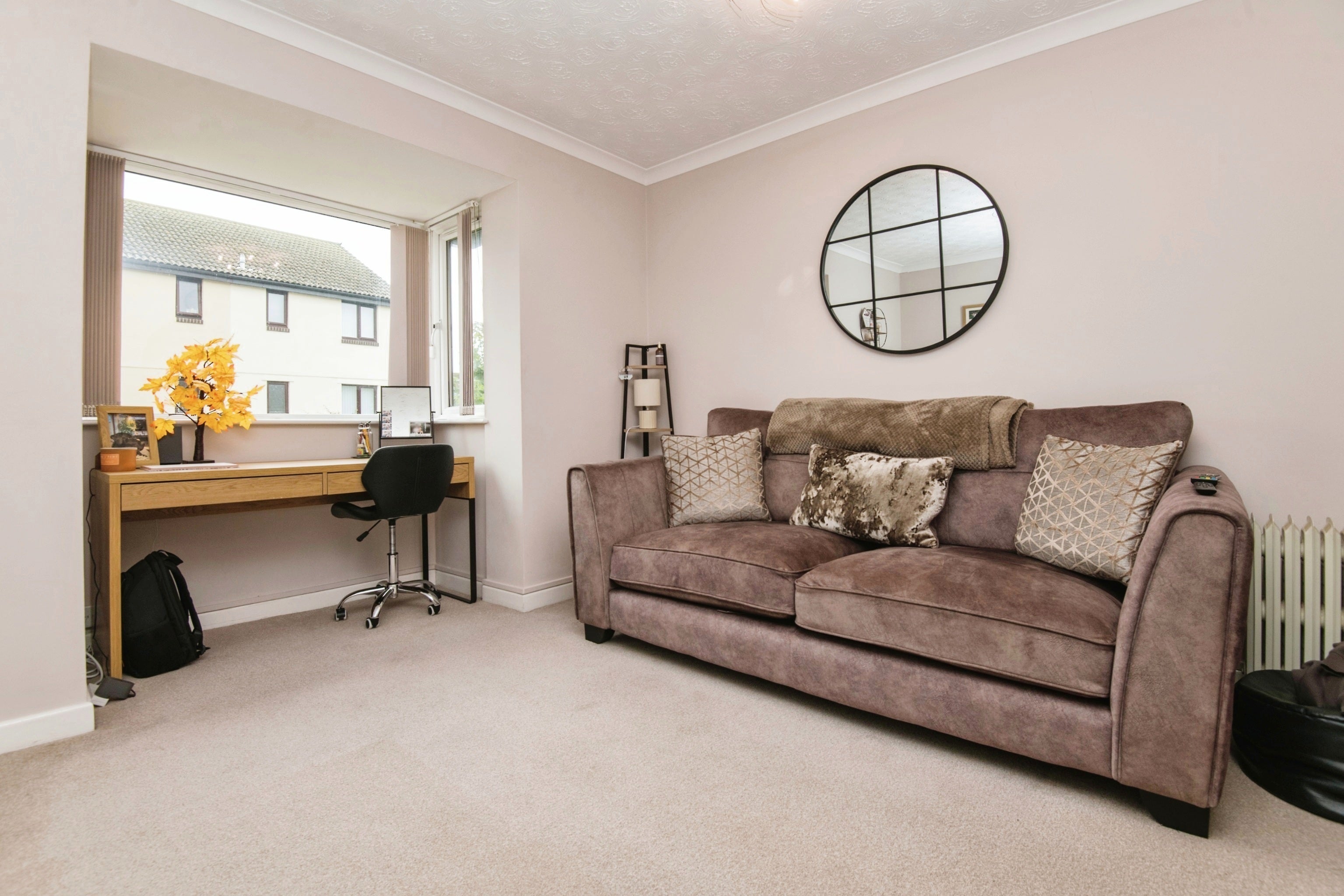 Flat Royal Way in Teignbridge