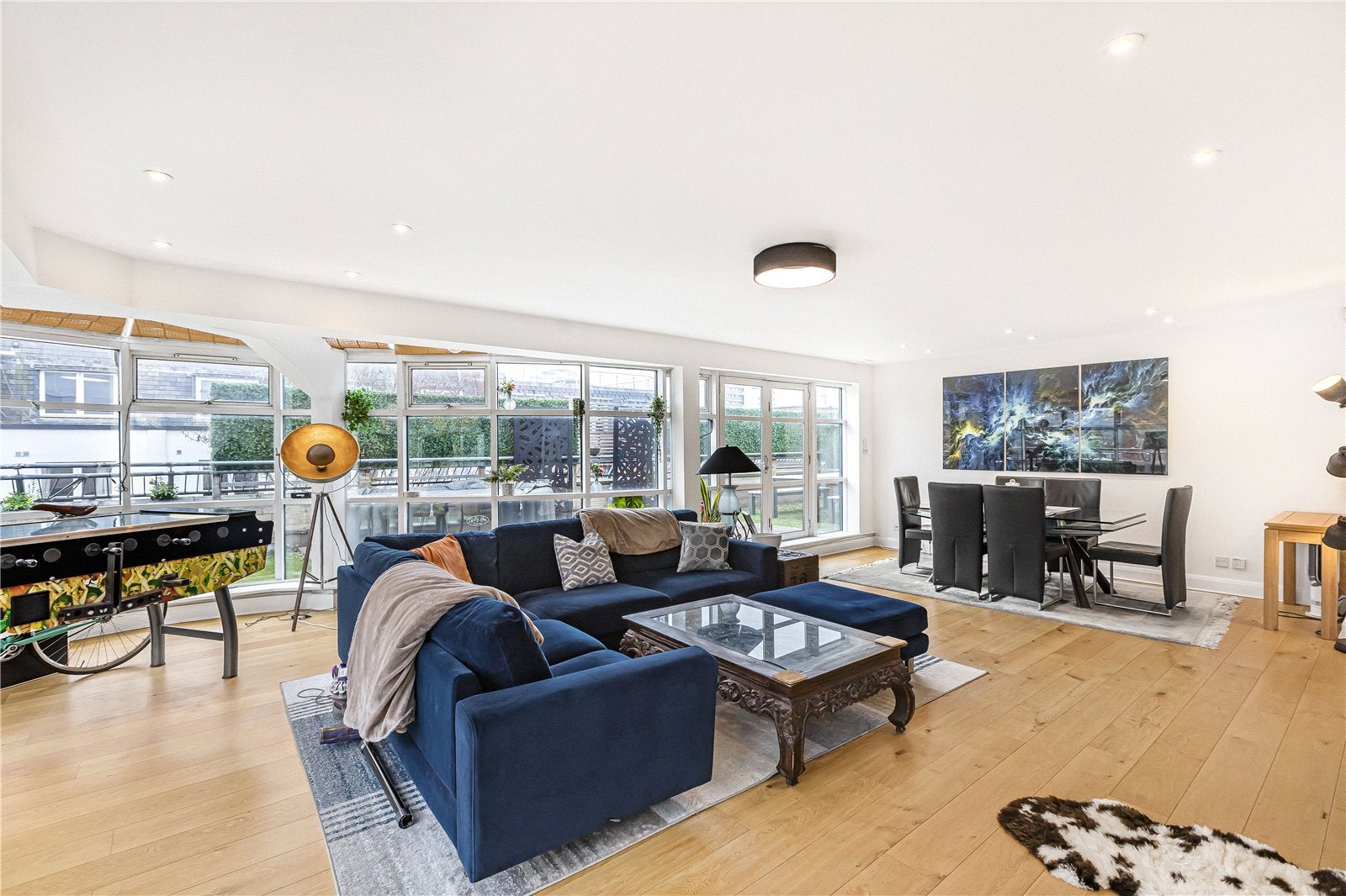 Flat Goswell Road in Greater London