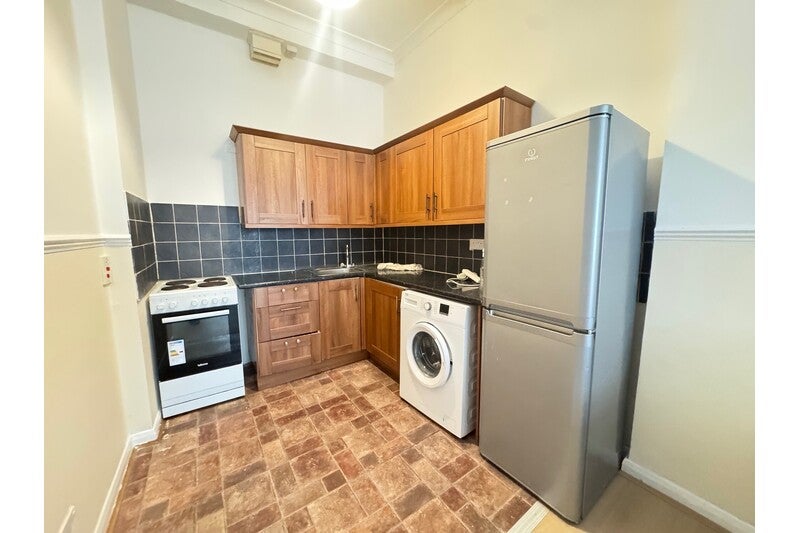 Flat Netherwood Road in Greater London