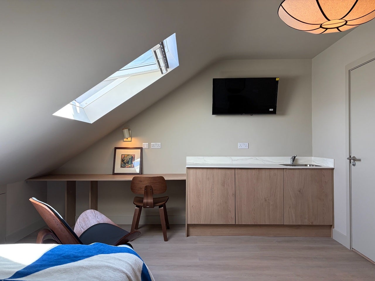 Room Cowper Street in Luton