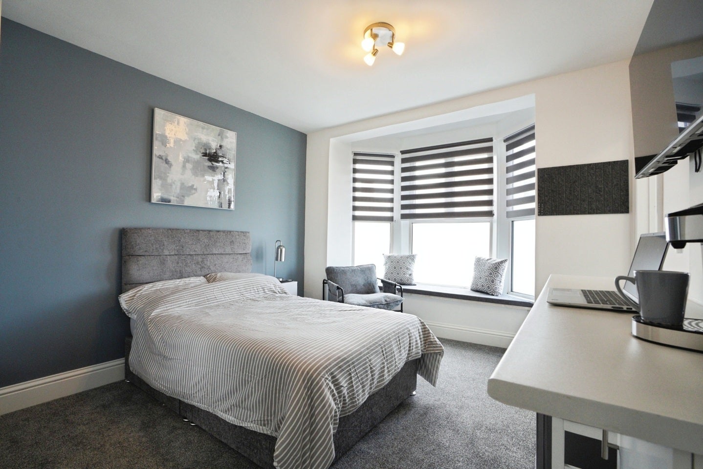 Room New Street in Bugle