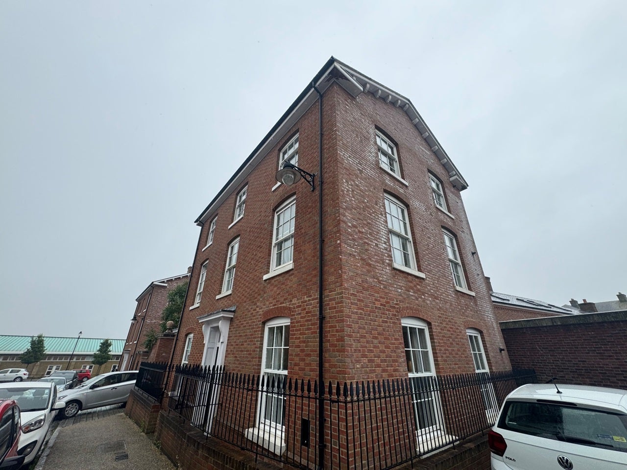 Flat Harptree Court in Dorchester