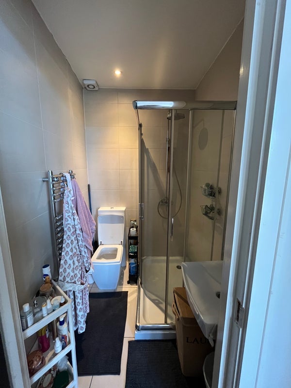 Room Broadway in Greater London